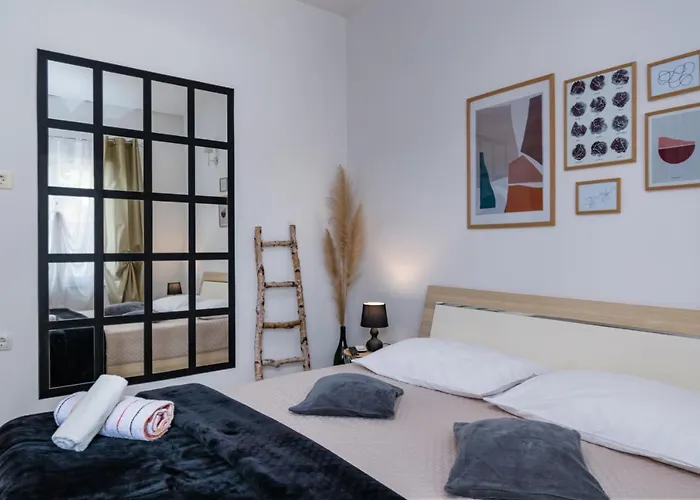 Holiday Apartment Mima Opatija